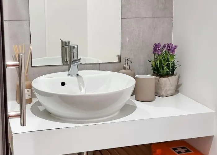 Gorgeous With Great Private Terrace And Ac * Porto