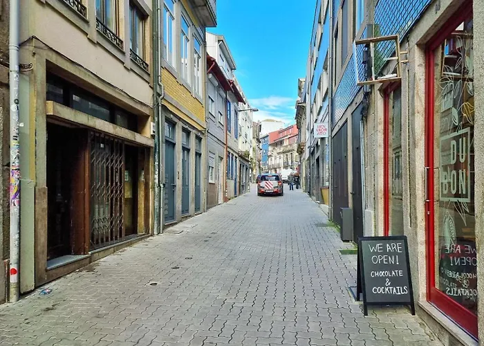 Gorgeous With Great Private Terrace And Ac * Oporto